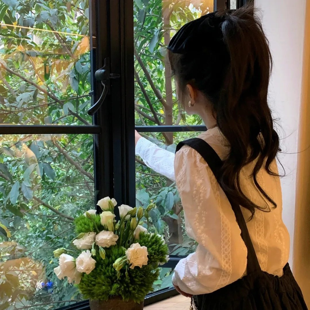 坡道上的红屋顶